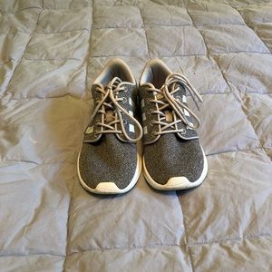 Women’s Adidas Neo